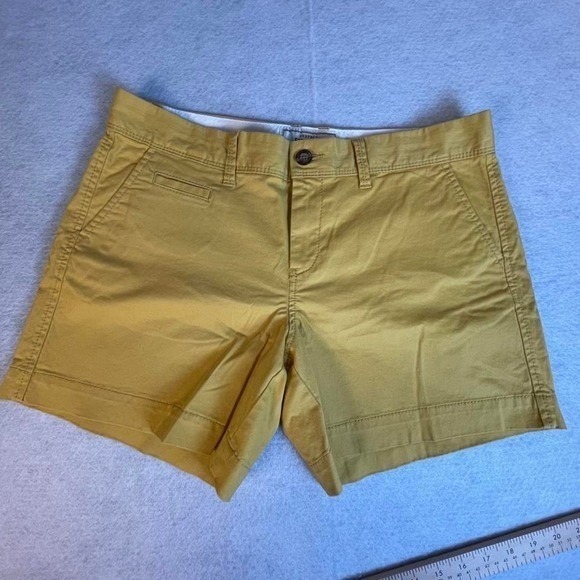 Millenium Pants - Old Navy yellow cotton & spandex shorts size 8